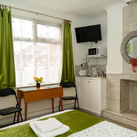 Amarillys Guest House 프레스턴 외부 사진